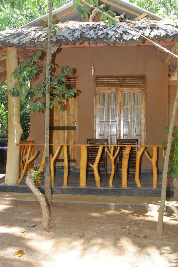Green Park Safari House & Eco Tree House Udawalawe Exterior foto