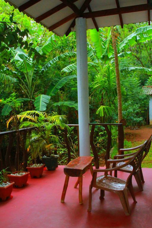 Green Park Safari House & Eco Tree House Udawalawe Exterior foto